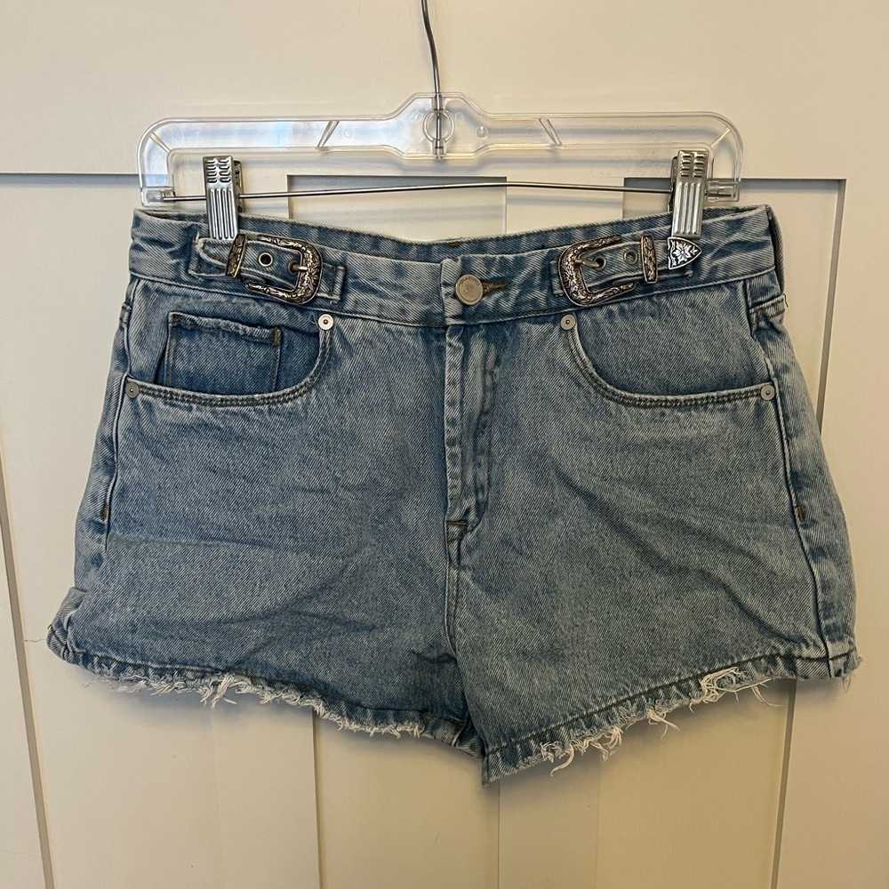 BLANKNYC The Barrow High Rise Vintage Western Buckle Denim Cut Off Shorts 28